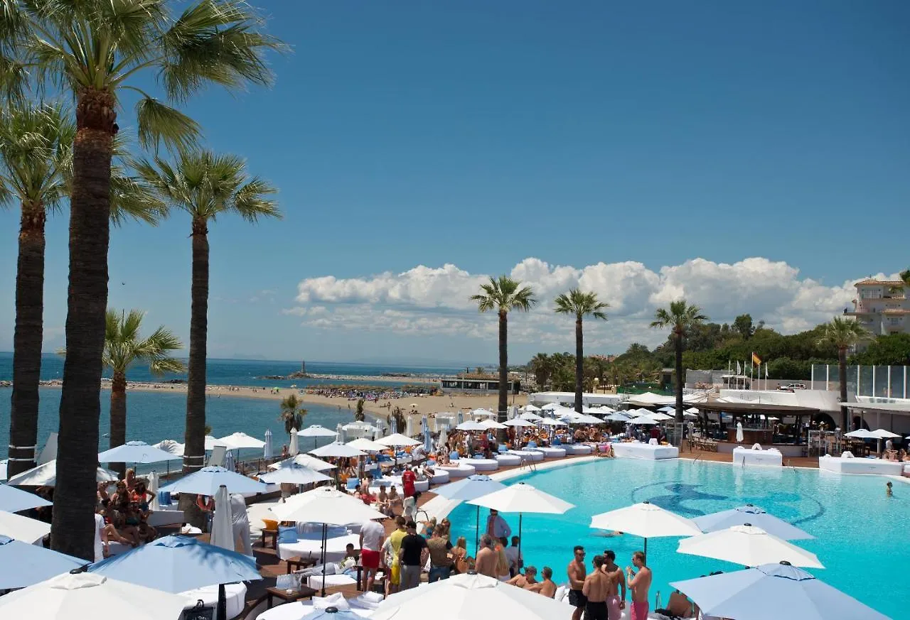 Beachfront Puerto Banus Marbella Apartment